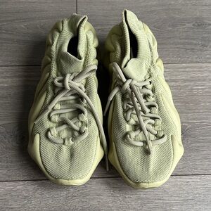 Yeezy Athletic Shoes in Light Green